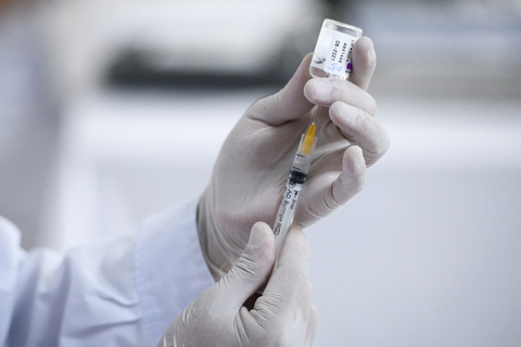 Bộ trưởng Y tế: Sẽ mua vaccine COVID-19 cho trẻ từ 5 tuổi trở lên