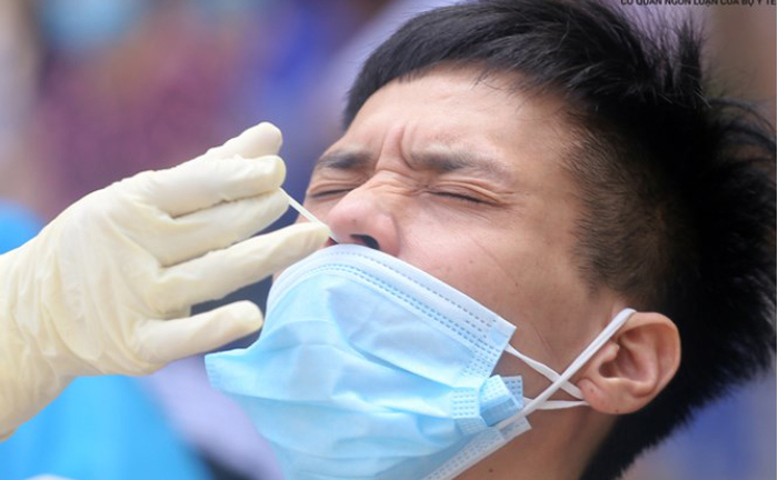 Xét nghiệm COVID-19: Vì sao nhà tôi test hết, nhà bạn tôi lại chỉ đại diện?