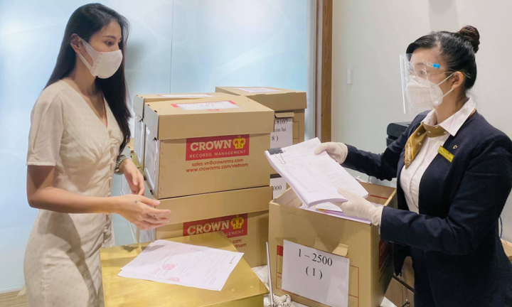 Vợ chồng Thủy Tiên công khai sao kê, đệ đơn kiện những người vu khống