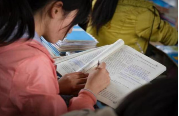 Những pha chép bài 'cười ra nước mắt' của học sinh 