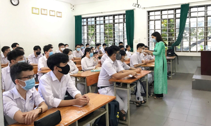 Đà Nẵng cho phép hơn 17.000 người là giáo viên, học sinh trở về thành phố