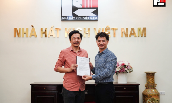 NSND Trung Anh chia tay Nhà hát Kịch Việt Nam 
