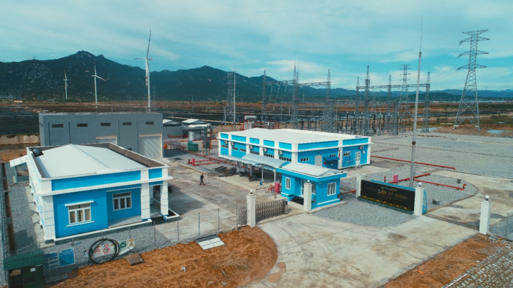 Hoàn thành Tổ hợp năng lượng tái tạo kết hợp sản xuất muối công nghiệp 12.000 tỷ