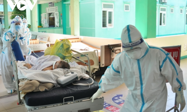 'Cơn bão cytokine' ở bệnh nhân COVID-19 nguy hiểm thế nào?