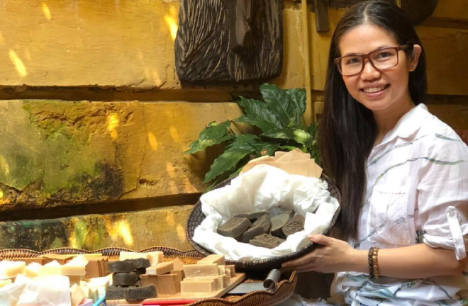 Dầu mỡ thừa tưởng vứt đi, chị em hô biến thành hàng quý