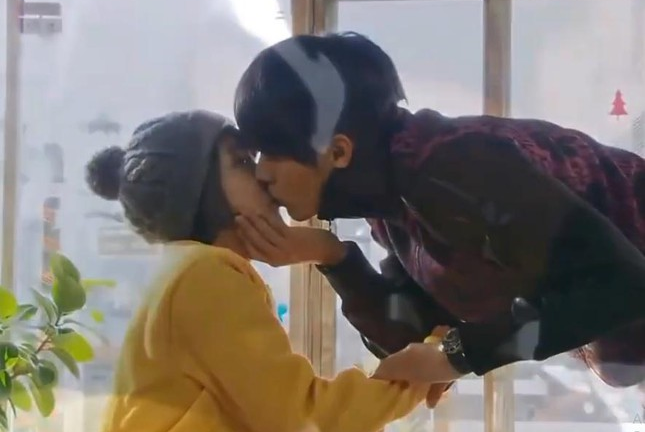 Những cảnh hôn hấp dẫn nhất của phim Hàn trong thập niên 2010