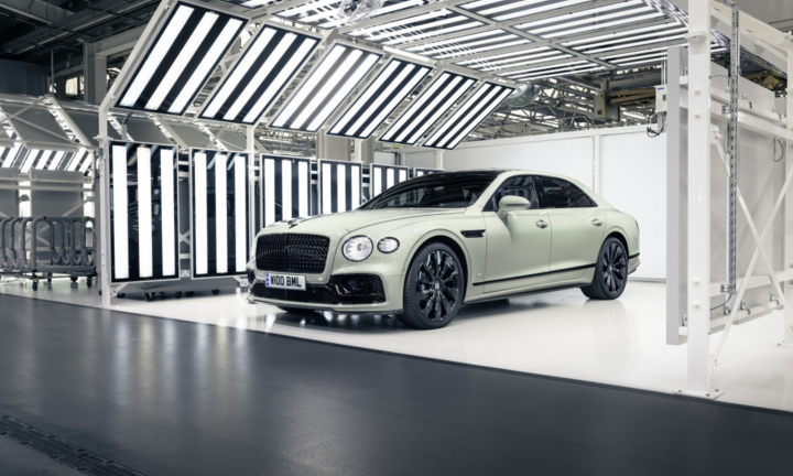Bentley mang trở lại bốn màu sơn gần 100 năm tuổi
