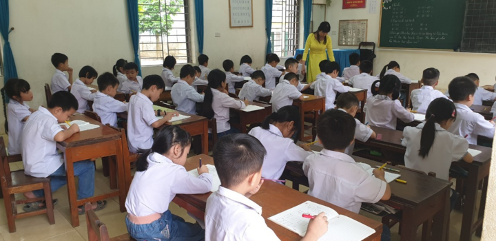 Trường tiểu học đầu tiên ở TP.HCM đón học sinh trở lại học tập
