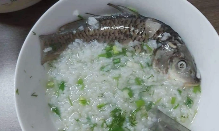 Chồng nhiệt tình nấu cháo cá chăm vợ và cái kết khiến ai nấy đều... ám ảnh