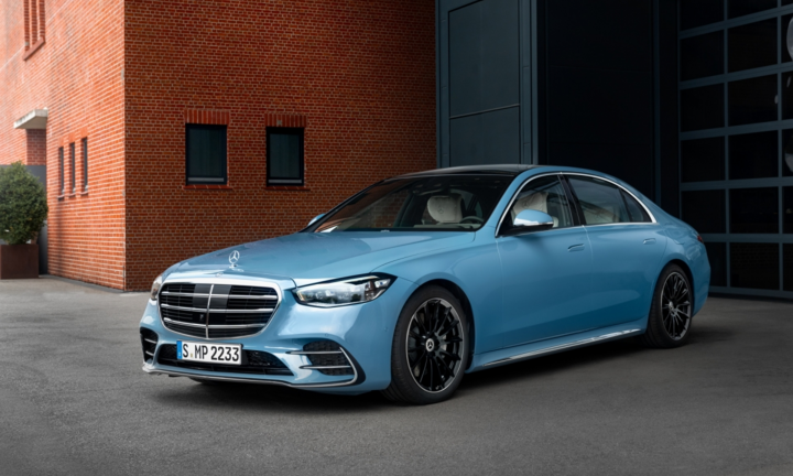 Mercedes-Benz tung gói trang trí cao cấp cho S-Class