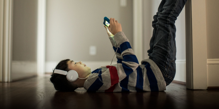 Trẻ em Trung Quốc khó bỏ game online