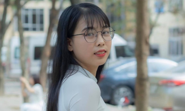 Nữ sinh tốt nghiệp thủ khoa với 44 môn học đạt điểm A và A+