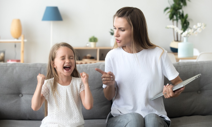 6 sai lầm của cha mẹ khiến trẻ trở nên ích kỷ