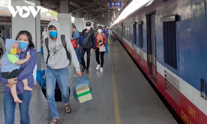 Người đường sắt mong kế hoạch không bị 'vỡ', tàu Bắc - Nam sớm được chạy lại