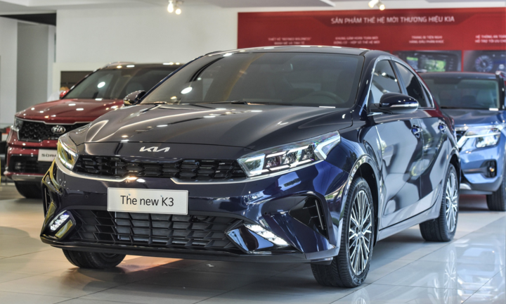 Chi tiết Kia K3 Premium giá 659 triệu đồng