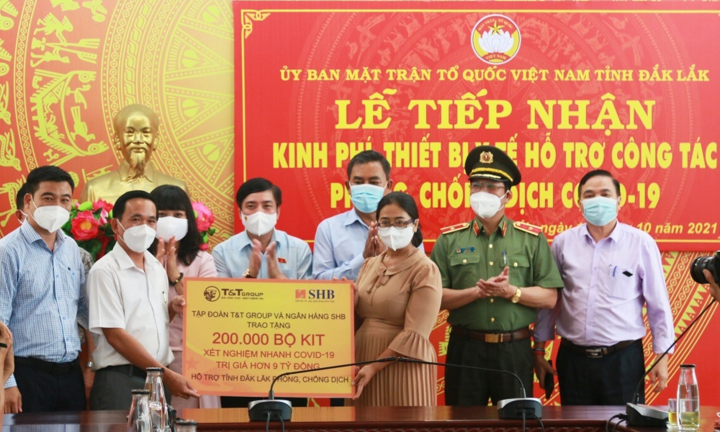 Tổng Thư ký Quốc hội vận động hỗ trợ Đắk Lắk 200.000 bộ kit test COVID-19