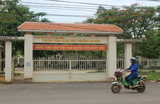 Bắt Giám đốc và nguyên Giám đốc Trung tâm Giáo dục thường xuyên tỉnh Bình Phước