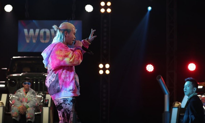 Thí sinh Rap Việt khiến dàn HLV bật ra khỏi ghế