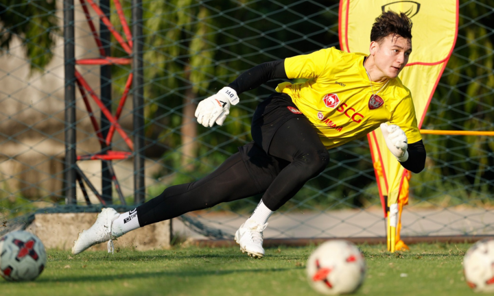 CLB Muangthong không chịu thua trong vụ chuyển nhượng của Văn Lâm