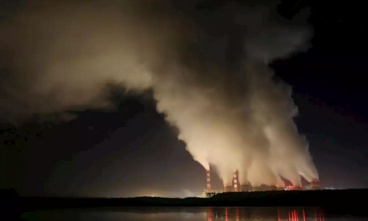 Châu Á chìm sâu trong cơn 'nghiện' than đá: Khói độc che mờ bầu trời