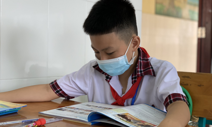 Ảnh: Ngày đầu trở lại trường của học sinh TP.HCM 