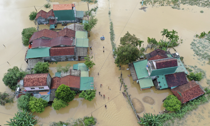 Tránh lũ, Quảng Ngãi sơ tán hàng nghìn người