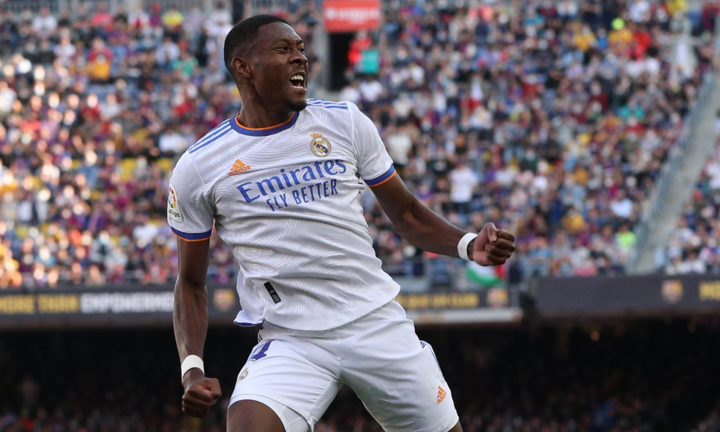 Quật ngã Barca, Real Madrid chiếm ngôi đầu La Liga