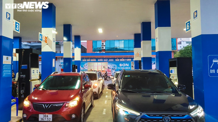 Giá xăng tiếp tục tăng mạnh trong kỳ điều hành đầu tiên năm 2022?