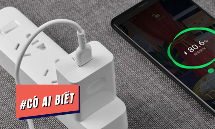 Có ai biết: Ném điện thoại di động lại là một bộ môn thể thao hẳn hoi