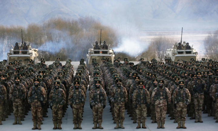 Trung Quốc đưa vũ khí đặc biệt lên Tân Cương, sẵn sàng đối phó kẻ thù nguy hiểm