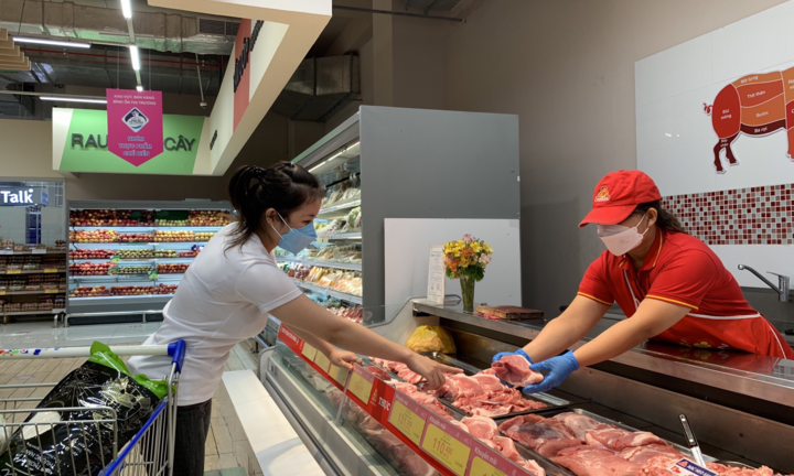 Thị trường 'leo thang', giá tại Co.opmart và Co.opXtra vẫn bình ổn