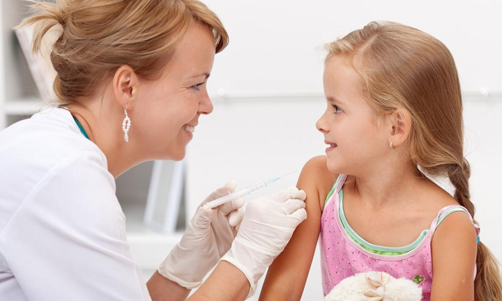 Lưu ý khi tiêm vaccine COVID-19 cho trẻ