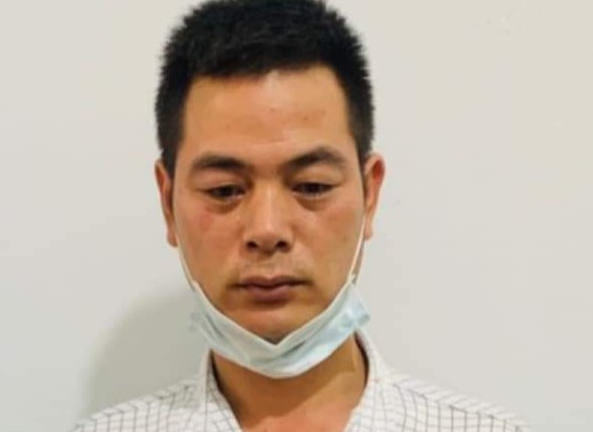 Danh tính kẻ cầm dao giết vợ, đâm bố vợ ngay tại Tòa án huyện ở Bắc Giang