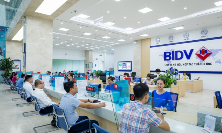 Top 6 ngân hàng lợi nhuận trên 10.000 tỷ đồng sắp đổi ngôi