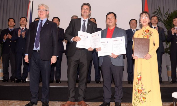 Rolls-Royce và Vietjet ký thoả thuận cung cấp động cơ tàu bay 400 triệu USD