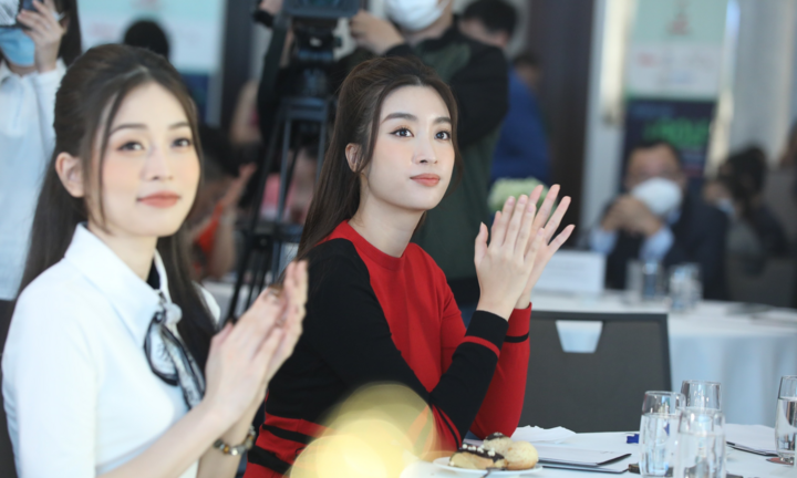 Dàn Hoa hậu, Á hậu Việt Nam rạng rỡ trong họp báo Tiền Phong Golf Championship