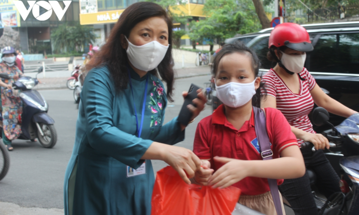 Trường ngoại thành Hà Nội chuẩn bị những gì để đón học sinh trở lại?