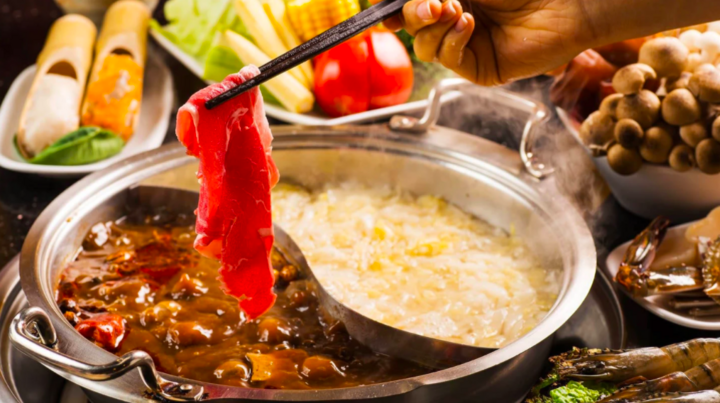 6 hành vi khi ăn lẩu ‘tàng hình’ nguy cơ gây họa cho cơ thể: Bệnh từ miệng vào