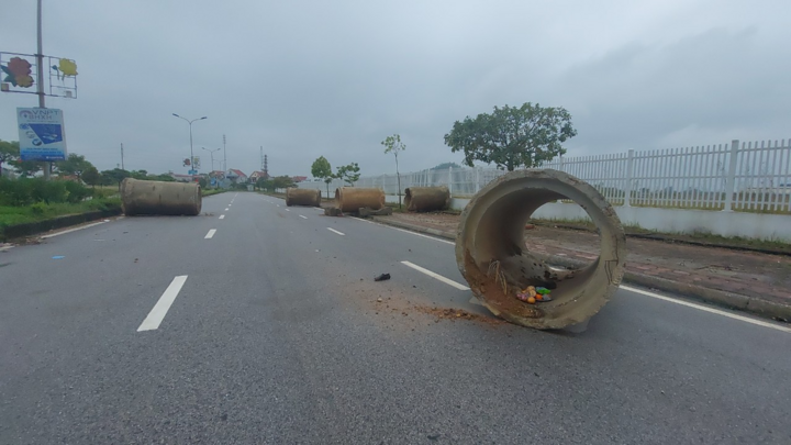 Đề nghị tỉnh Thái Nguyên làm rõ vụ xe máy tông vào ống cống khiến 2 người chết