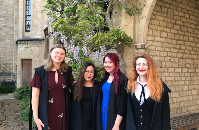 Cựu sinh viên Đại học Oxford nói Linacre College không có chức năng đào tạo