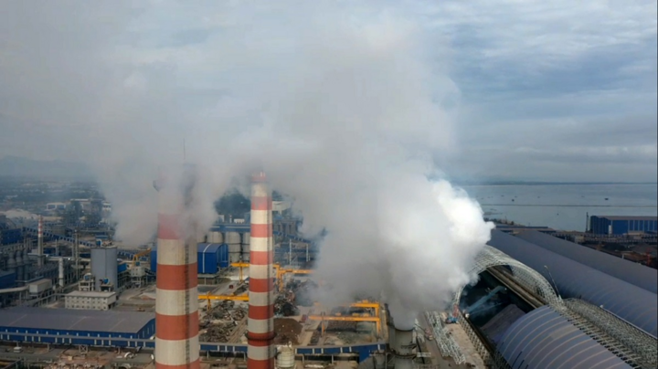 Dân 'chết mòn' bên lò luyện thép Hòa Phát Dung Quất: Đi không được, ở không xong