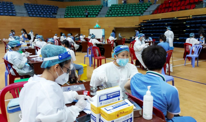 Ngày 7/11, Đà Nẵng phát hiện 18 ca COVID-19, có 5 ca chưa cách ly