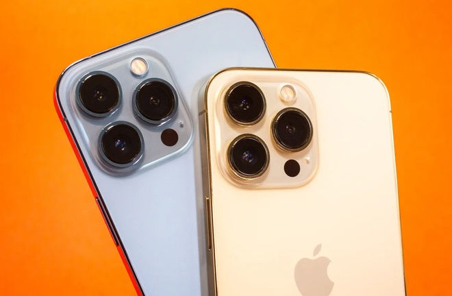 Vì sao Apple sắp xếp cụm camera thành hình tam giác trên iPhone 13?