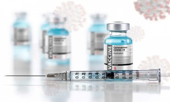 Những người bị suy giảm miễn dịch có cần tiêm liều vaccine COVID-19 thứ 4?