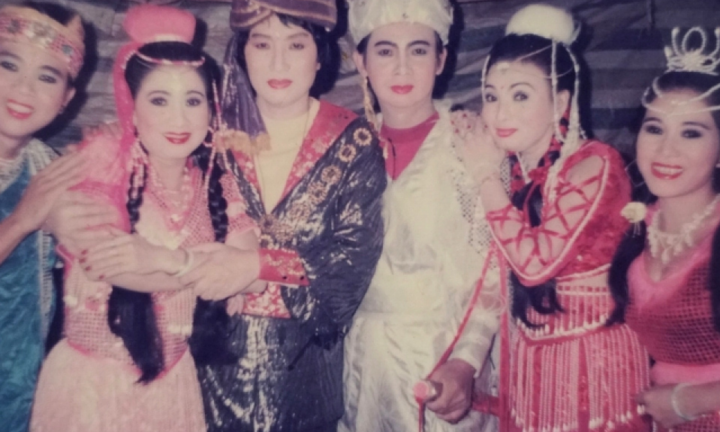 Căn phòng kỷ vật vô giá của vợ chồng nghệ sĩ cải lương 