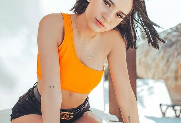 Nhan sắc nữ triệu phú 20 tuổi người Mexico đang làm dân mạng điên đảo