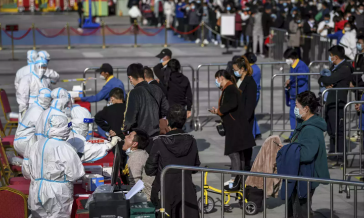 Số ca nhiễm COVID-19 tăng cao kỷ lục, Bắc Kinh hủy bỏ một loạt sự kiện