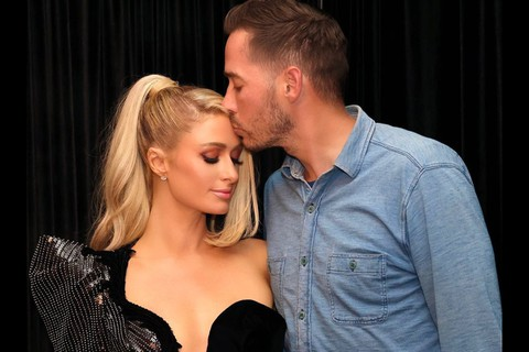 'Nữ hoàng tiệc tùng' Paris Hilton cưới chồng