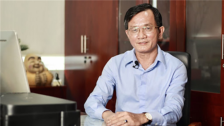 Nhà báo Đức Hiển đề nghị khởi tố bà Nguyễn Phương Hằng, yêu cầu bồi thường