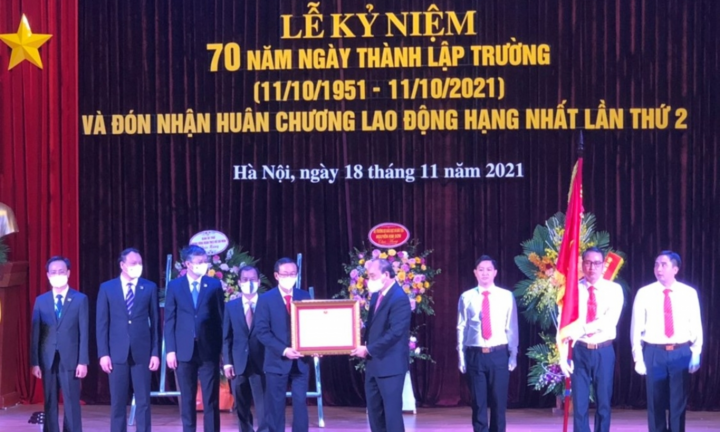 Chủ tịch nước: 'Chúng ta có nhiều trò giỏi khi có nhiều thầy giỏi'